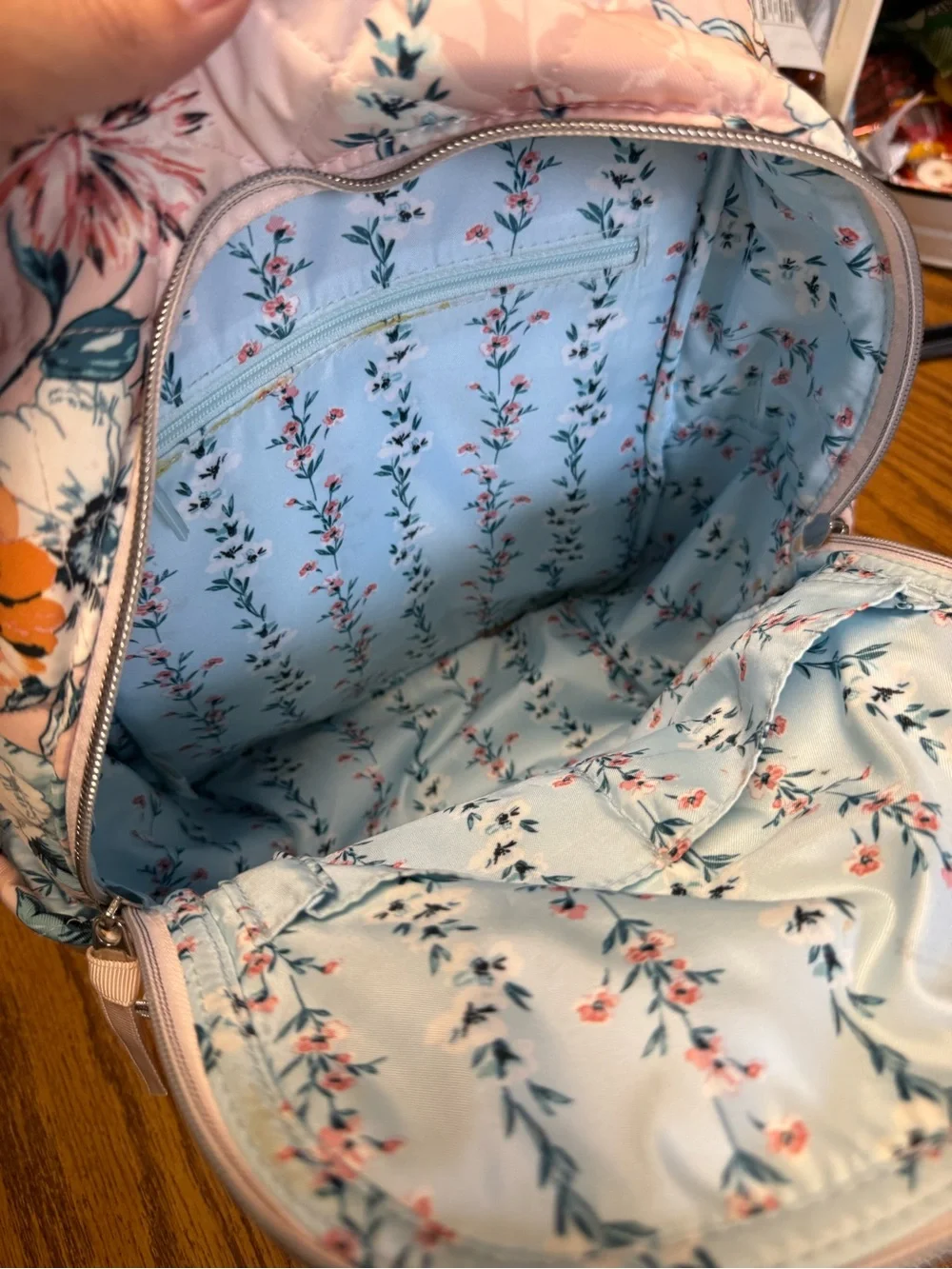 Like new! Vera Bradley Convertible Small Backpack